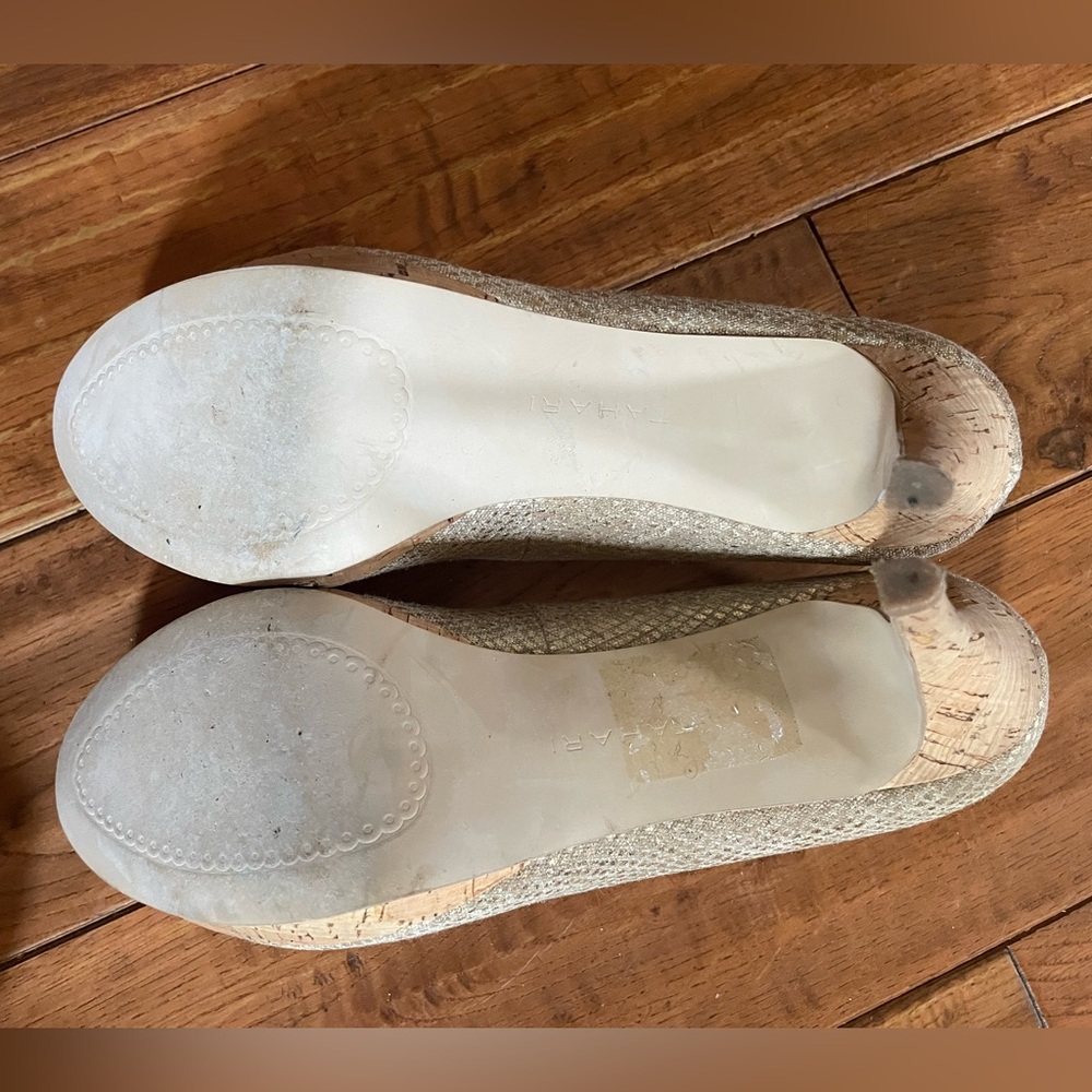 Like New - Tahari - Gold and Tan Heel Pumps - Size 10 - Picture 5 of 9